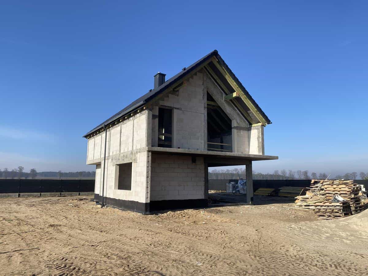 Zbrojenie i szalowanie stropu międzykondygnacyjnego